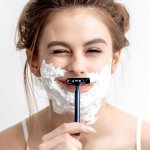 Triệt lông mặt vĩnh viễn có tốt không? Bác sĩ giải đáp!