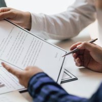 'Bẫy' hợp đồng bảo hiểm: Sập sàn nhà tắm vẫn không được đền bù trọn vẹn